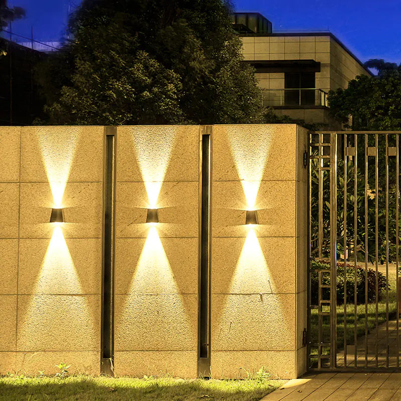 Outdoor Wall Light